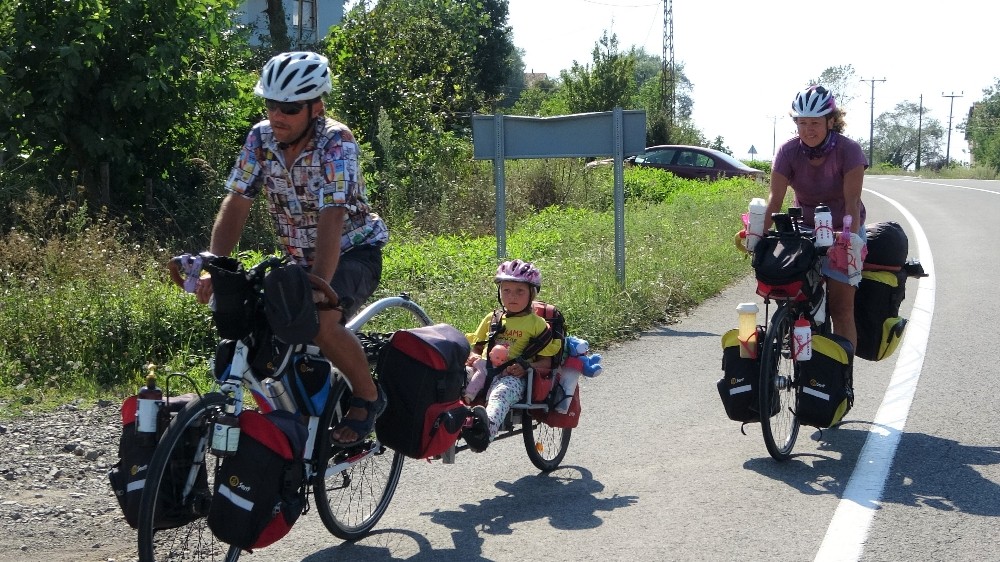 “1 Bisiklet Masalı”: 5 yaşındaki Masal ve ailesi bisikletle Türkiye turunda