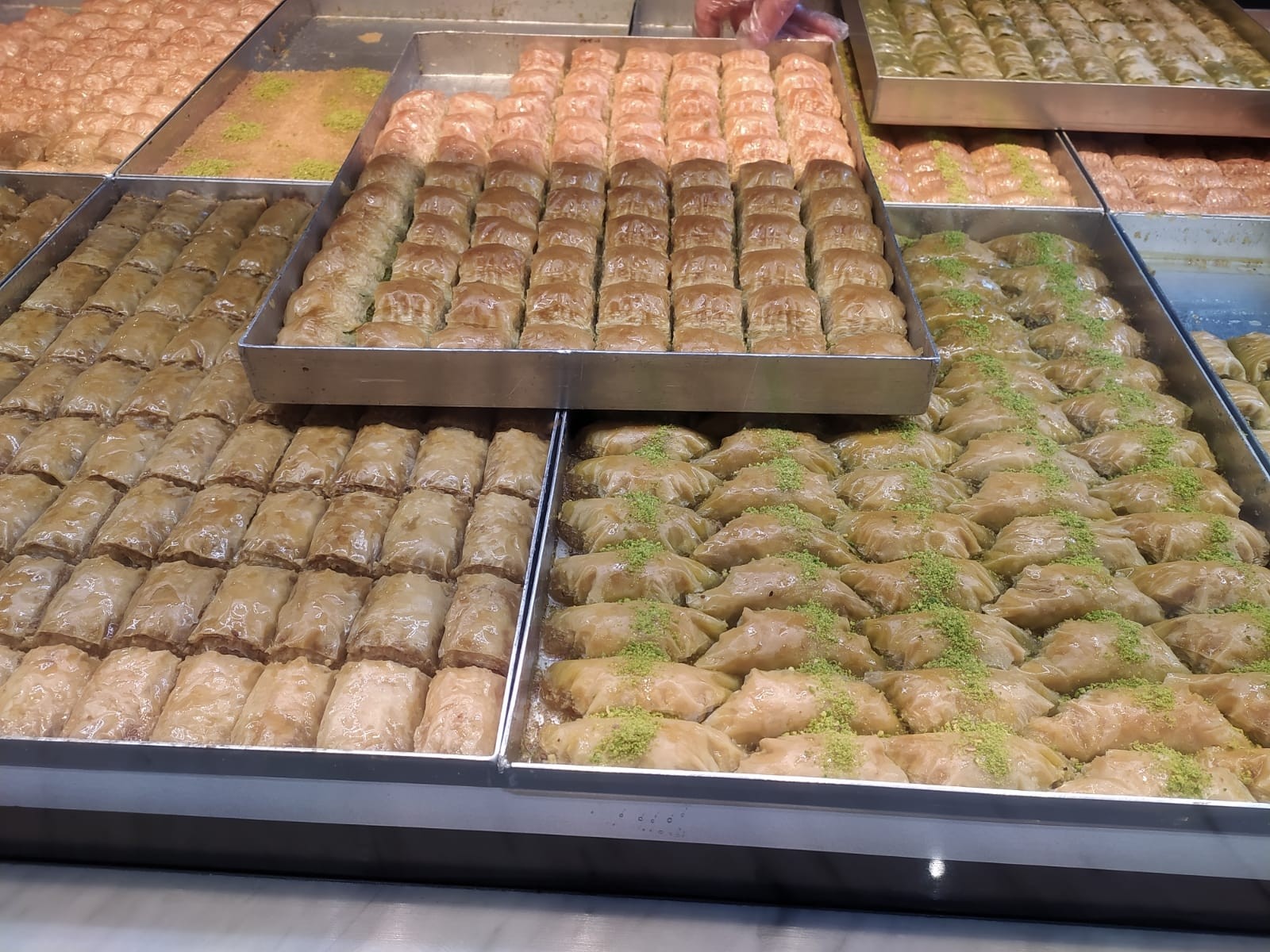 Ramazanda vatandaşların ’tatlı’ telaşı, satışlar dört katına çıktı