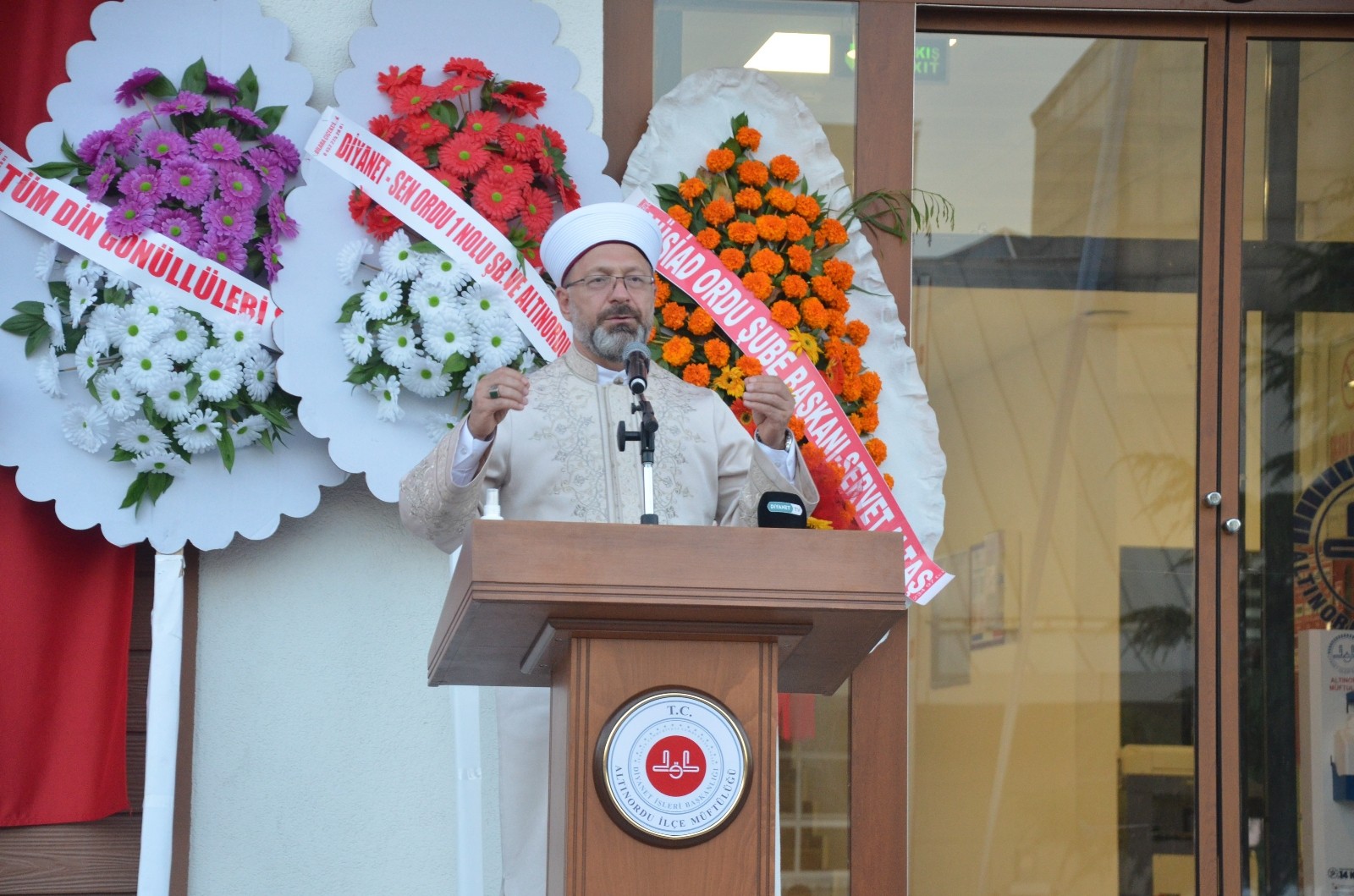 Diyanet İşleri Başkanı Erbaş: “149 ülkede 25 milyon insana ulaşıyoruz”
