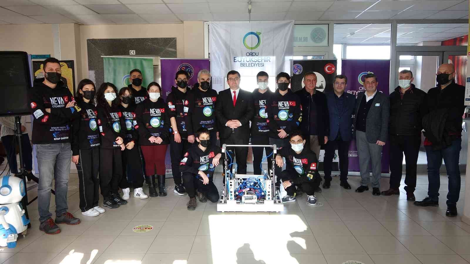 Ordulu öğrenciler, Kanada’daki robotik yarışmada Türkiye’yi temsil edecek